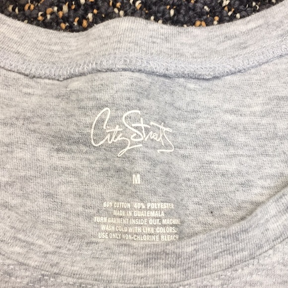 Grey t shirt - Picture 2 of 2